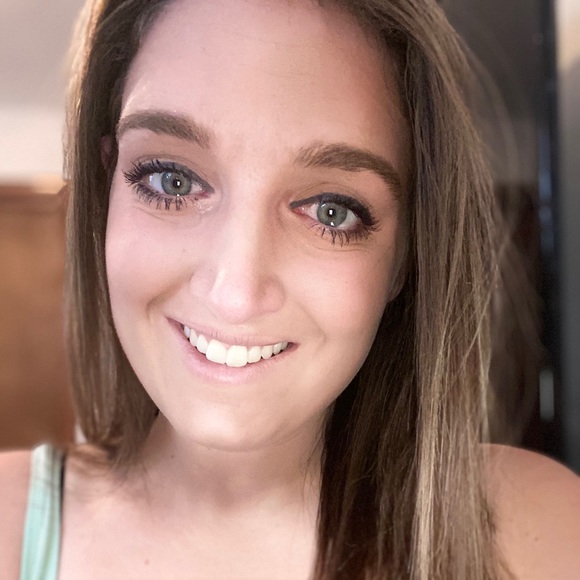 Meet your Posher, Dusti - Picture 1 of 1